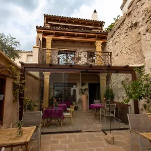 2* Hotel Poeta Jorge Manrique